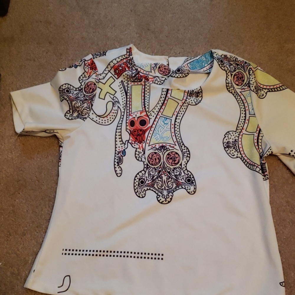 Cute blouse!